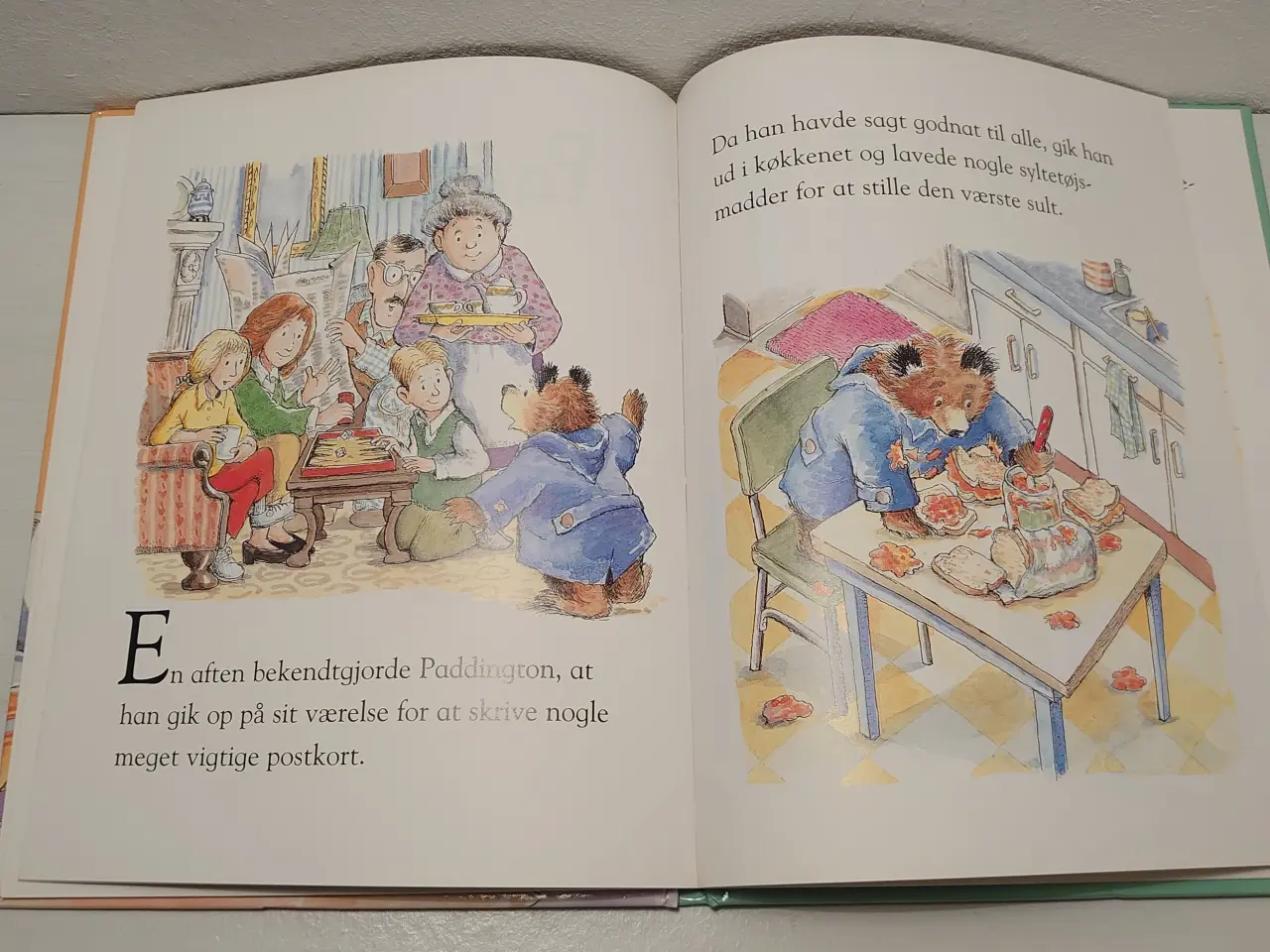 Billede 5 - Michael Bond: Paddingtons travle dag. År 2000