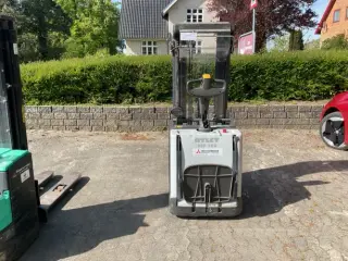 Atlet 1600 kg elstabler med servostyring Triplexmast Ståplade