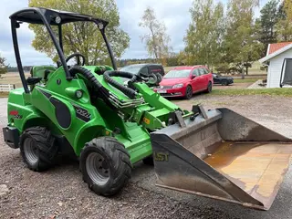 Minilæsser Avant 528