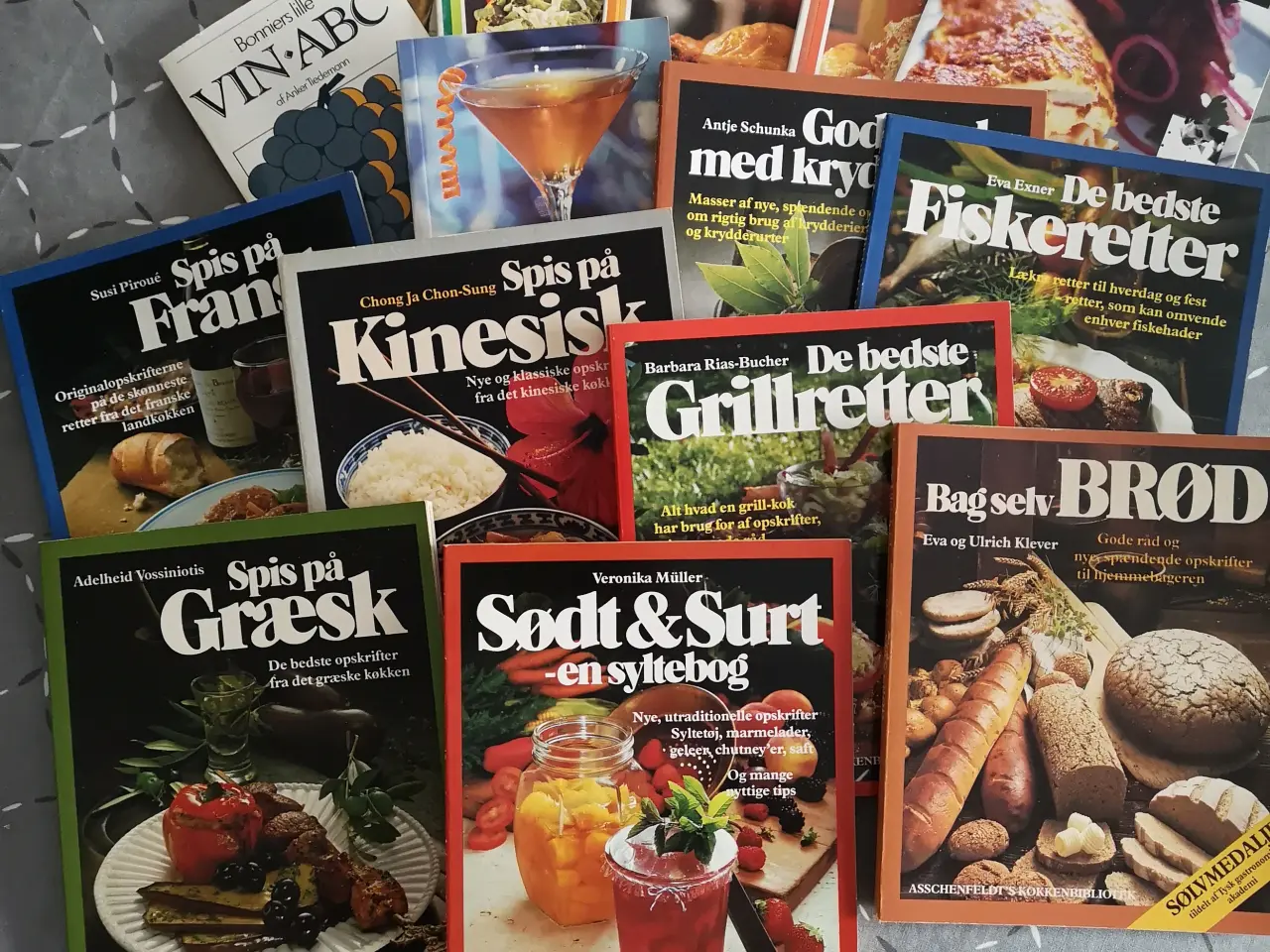 Billede 1 - Godt at vide bøgerne og Asschenfeldts køkkenbiblio