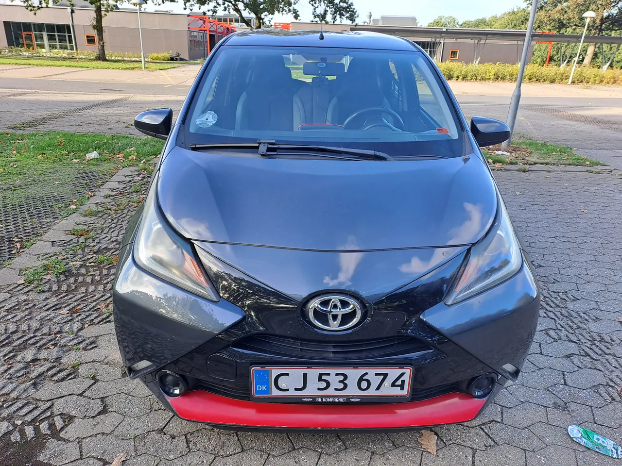 Billede 3 - Toyota Aygo 1.0, VVT-I X-play Årg. 2015 (LAV KM)