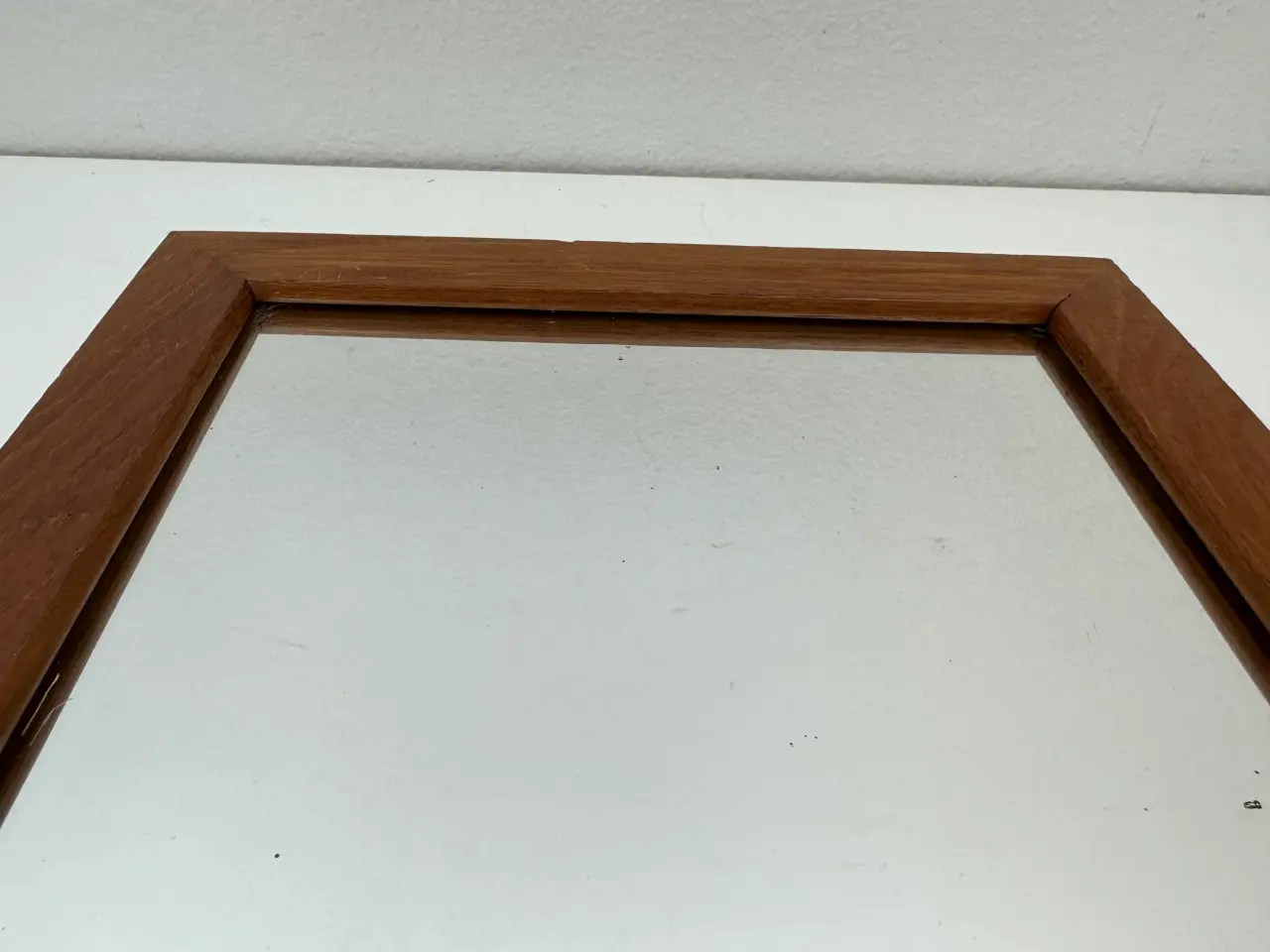 Billede 5 - Lille retro teak spejl / vægspejl