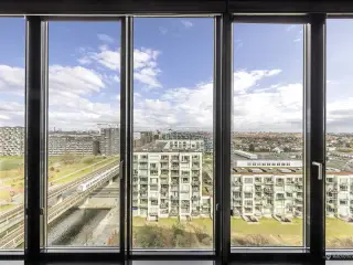 Moderne kontorer med eksklusive fællesfaciliteter lige ved metro