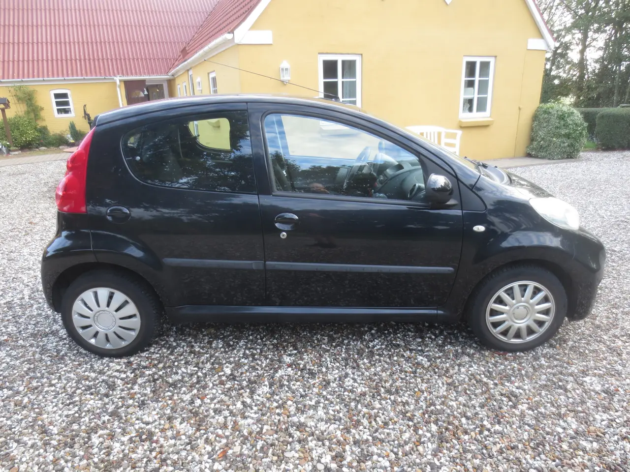 Billede 5 - Peugeot 107. 1.0 i År 10 Uden syn.