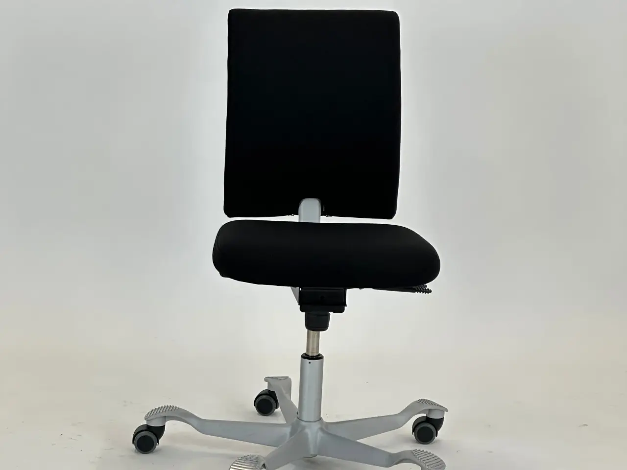 Billede 3 - HÅG H04 4100 Kontorstol – Sort/Grå Stel 150 mm