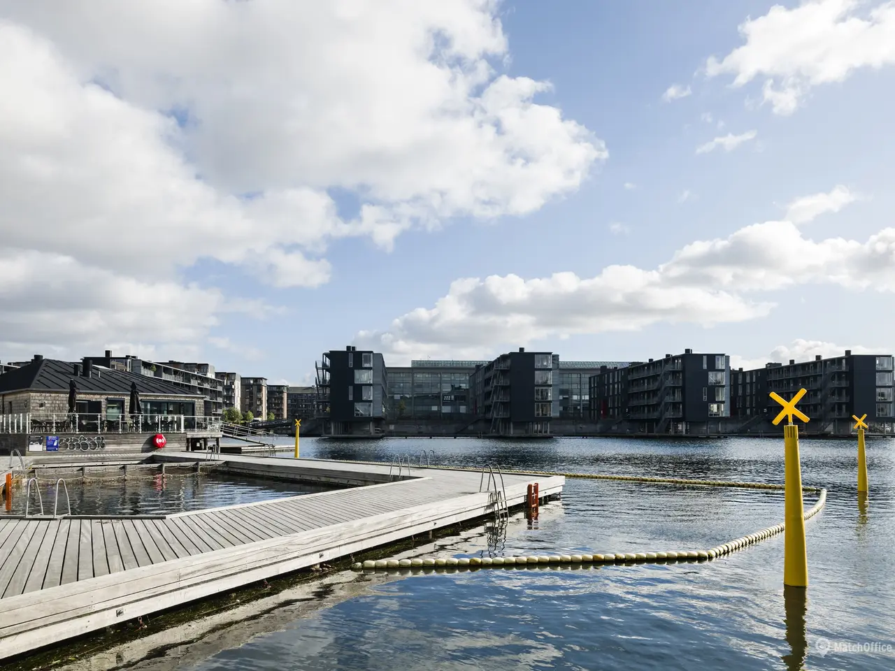 Billede 23 - Exceptionel flerbrugerejendom i første parket til vandet