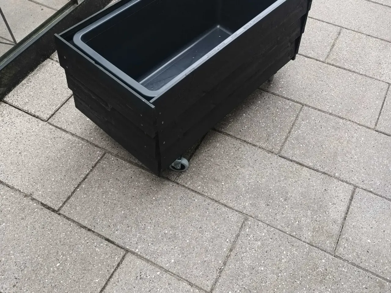 Billede 2 - Plantekasse/blomsterkasse i thermowood