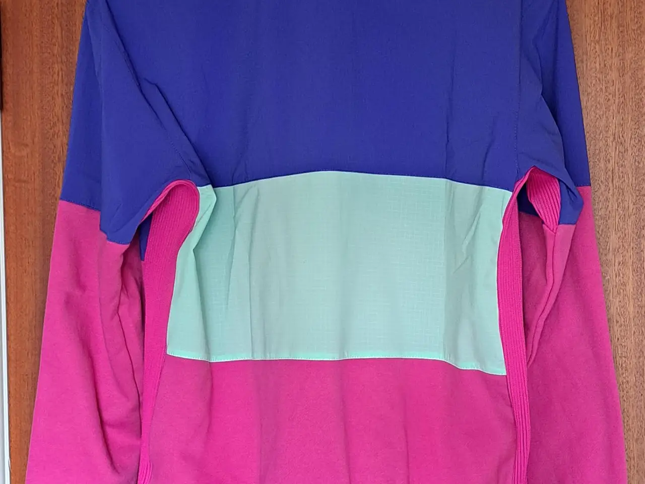 Billede 3 - Adidas golf kollektionsprøve, halfzip,velcro lomme