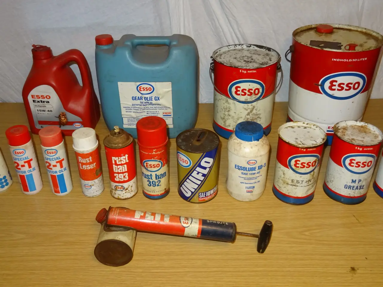 Billede 1 - Esso samling stor af dåser, oliedunke m.m