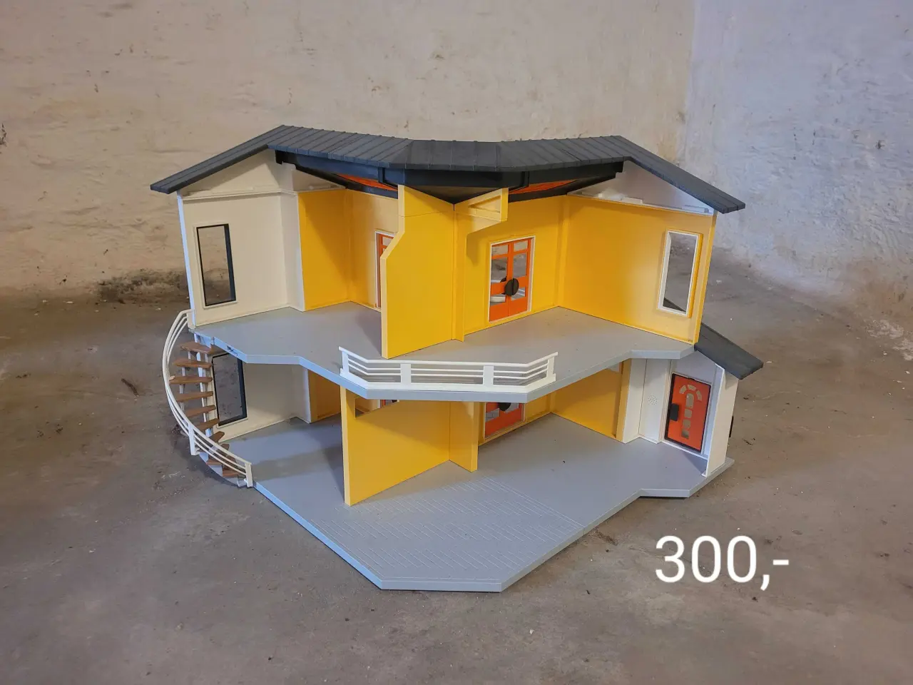 Billede 1 - Playmobil City Life hus sælges