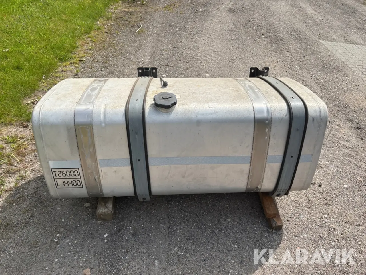 Billede 2 - Dieseltank til lastbil