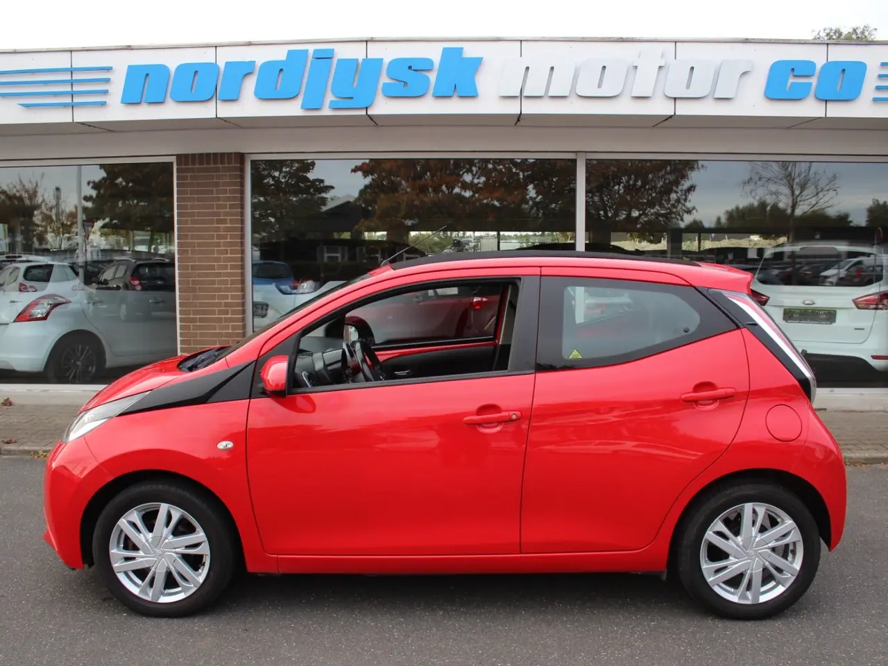 Billede 2 - Toyota Aygo 1,0 VVT-i x-wave Sky