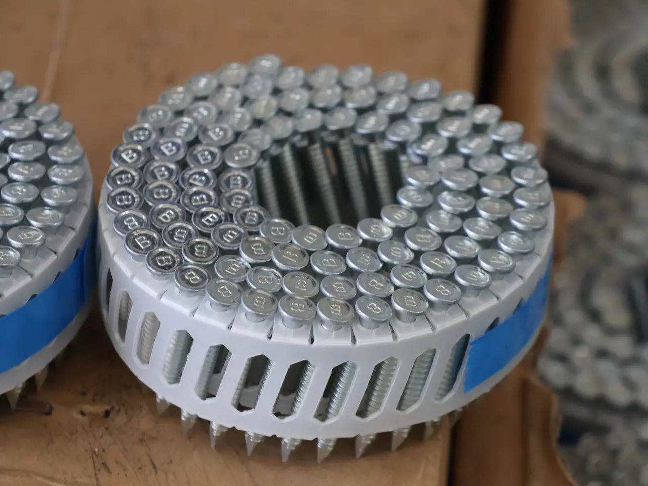 Billede 3 - 4200 Stk Tjep BC 4,1x40mm beslagsøm. 