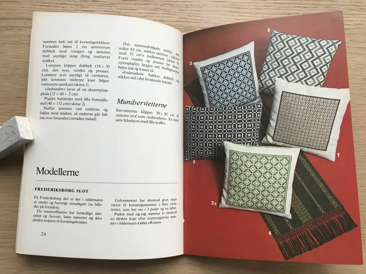 Billede 2 - Korsstingsmotiver fra danske slotte og museer