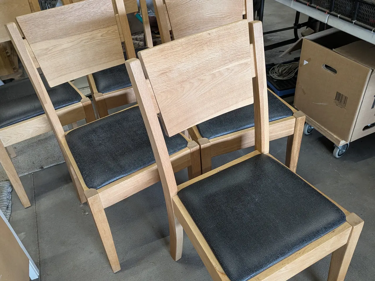 Billede 2 - Spisebord stole 