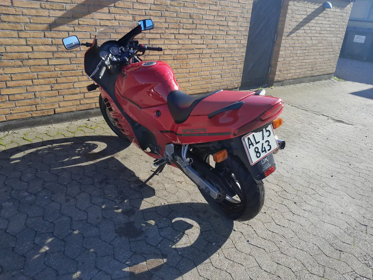 Billede 3 - Suzuki RF600R lav km.
