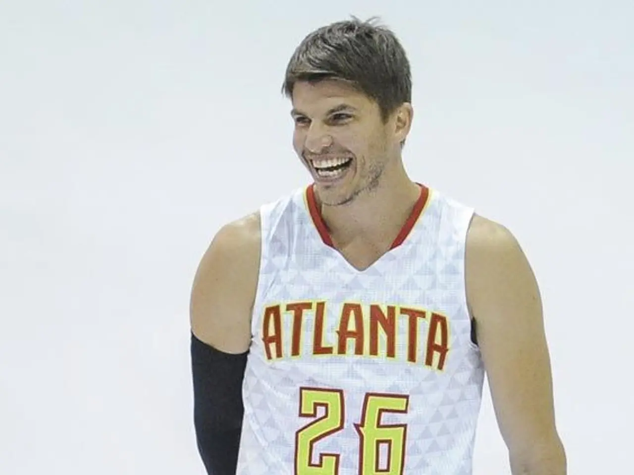 Billede 6 - ATLANTA HAWKS "KYLE KORVER NR 26" STR. S, SOM NY