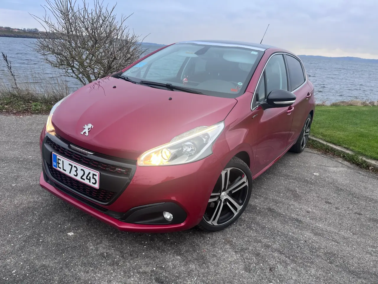 Billede 1 - Peugeot 208 gt line 1.6blue hdi