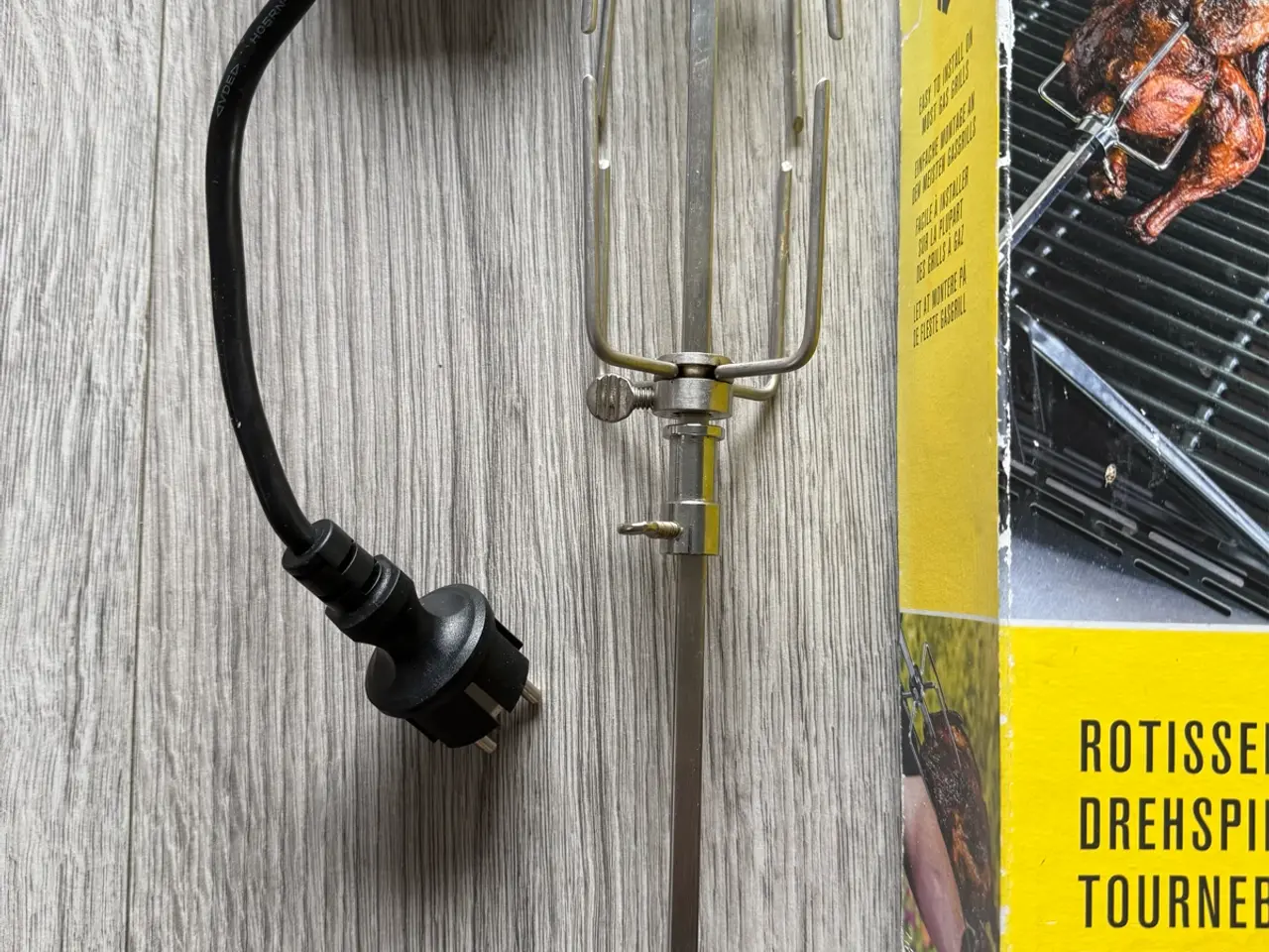 Billede 3 - Motor & spyd til Char-Broil rotisserie.