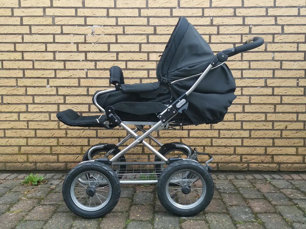 Billede 1 - Emaljunga barnevogn 