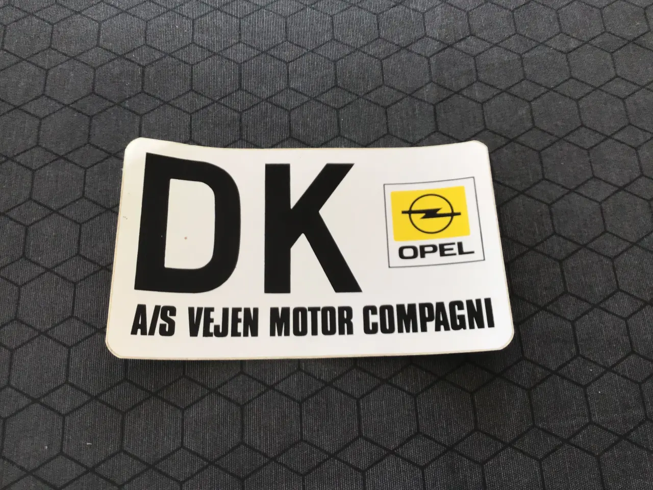Billede 1 - Dk skilt opel i vejen