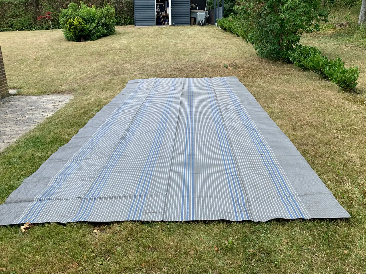 Billede 2 - Campingstæppe