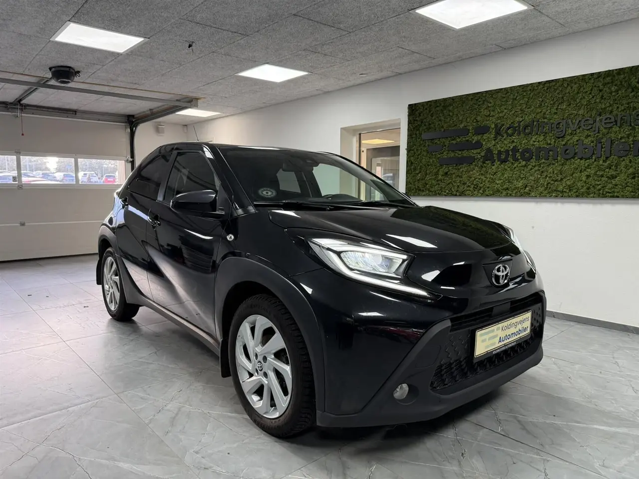 Billede 1 - Toyota Aygo X 1,0 VVT-I Active 72HK 5d