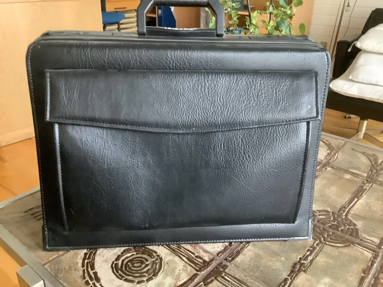 Billede 3 - Attachetaske. 200