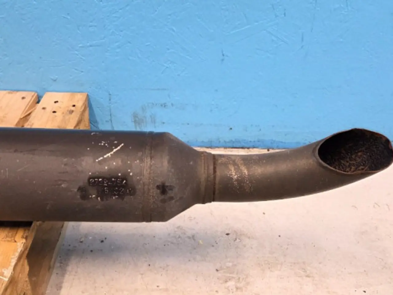 Billede 11 - New Holland T6030 Lyddæmper 87324755
