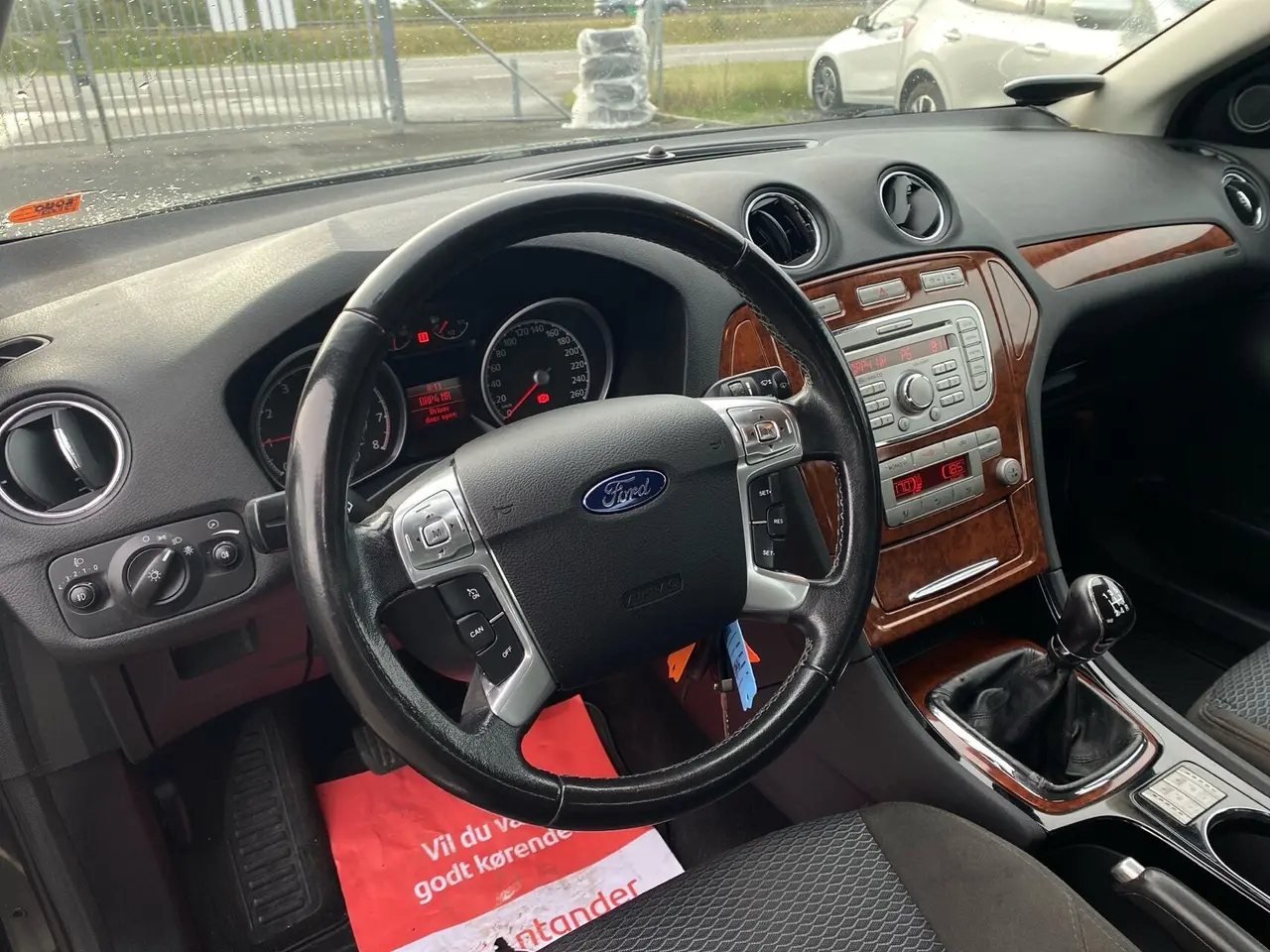 Billede 9 - Ford Mondeo 2,0 Ghia 145HK