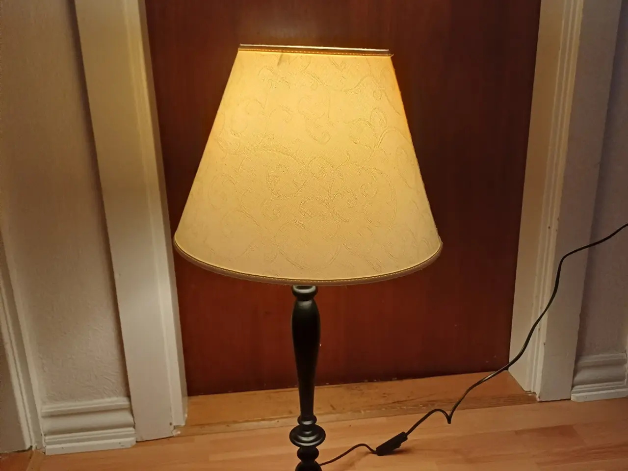 Billede 1 - Høj bord / gulv lampe 