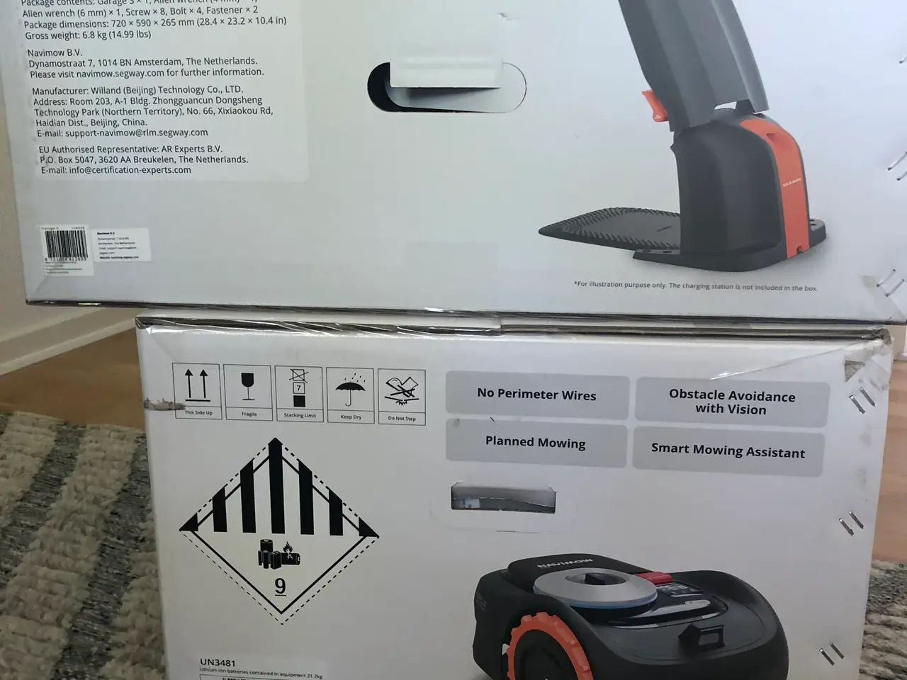 Billede 1 - Robot plæneklipper incl garage