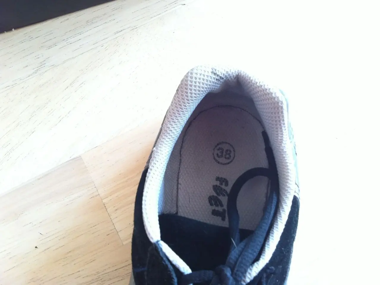 Billede 4 - Feet me" sko, str. 38, 40kr