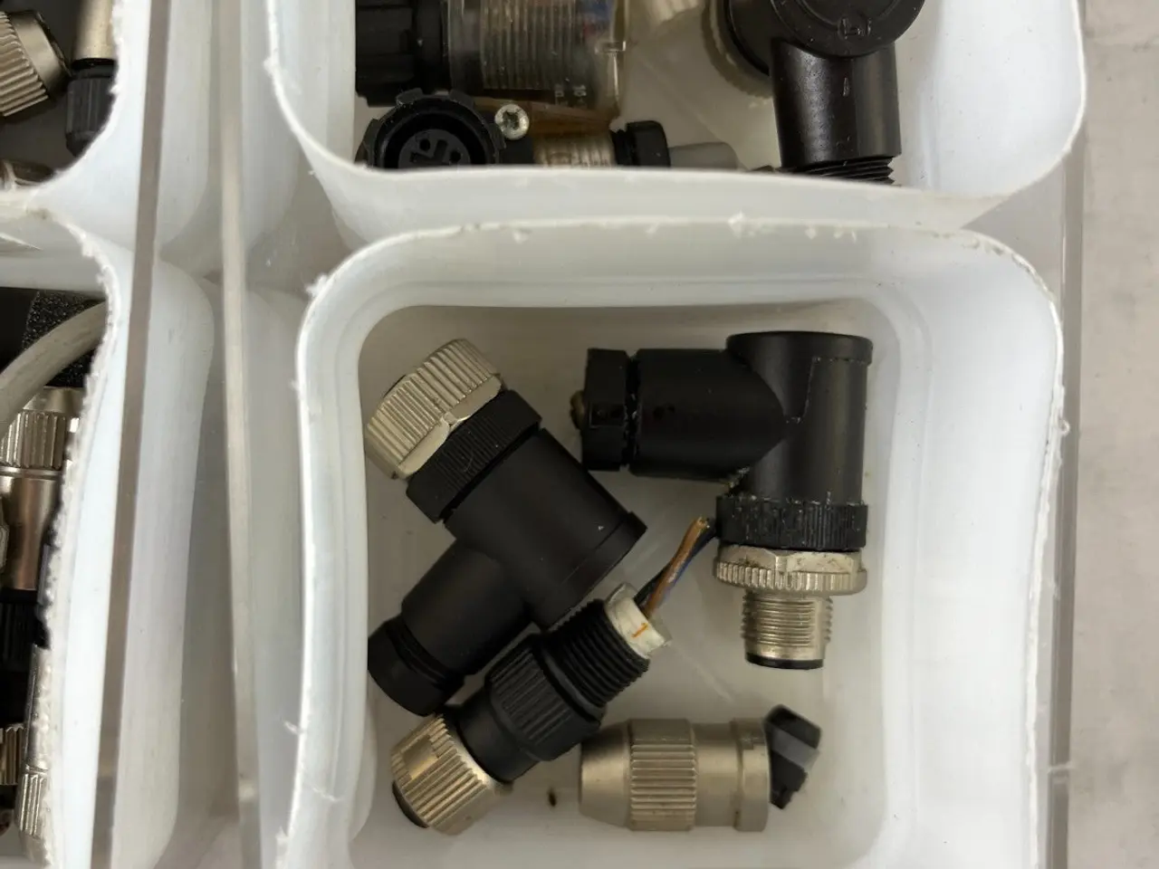 Billede 13 - stik parti M12 M8 Sensor Plugs Cables Pneumatic