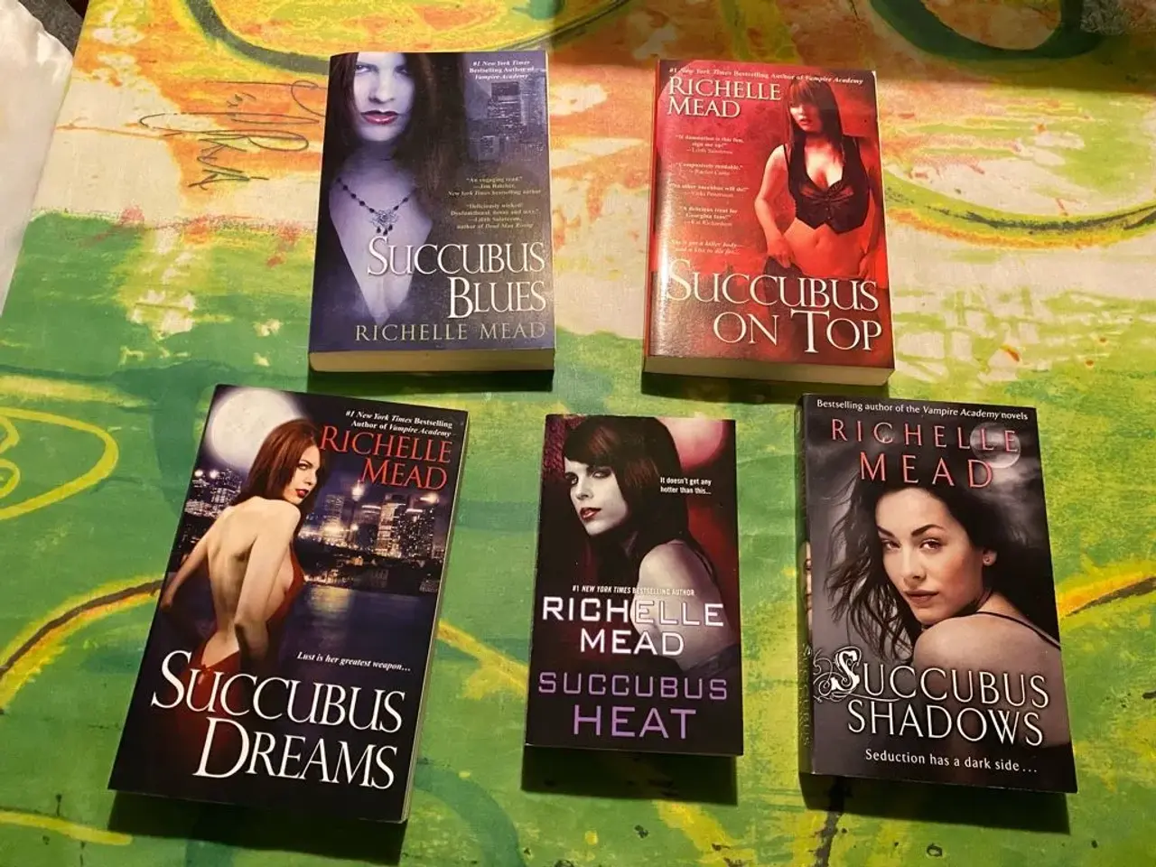 Billede 1 - Georgina Kincaid af Richelle Mead