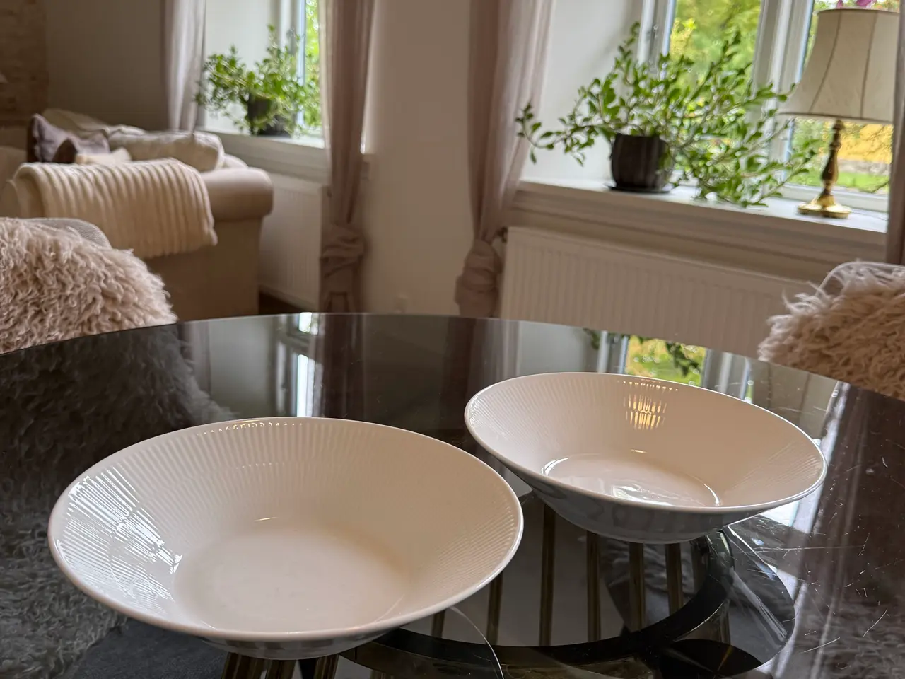 Billede 2 - Royal Copenhagen Hvid Riflet dybe tallerkener