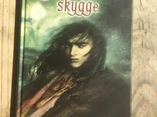 Træskærens skygge, Clara B. Dunkle, genre: fantasy