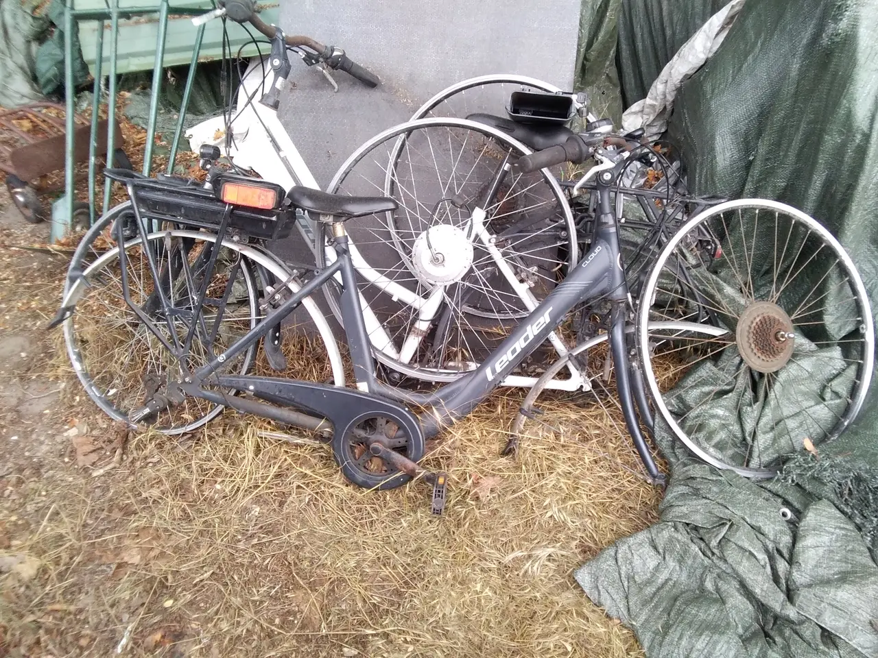 Billede 1 - Dele Ok 36 V 10,4 batteri oa fra 2 E-Bikes fra 100