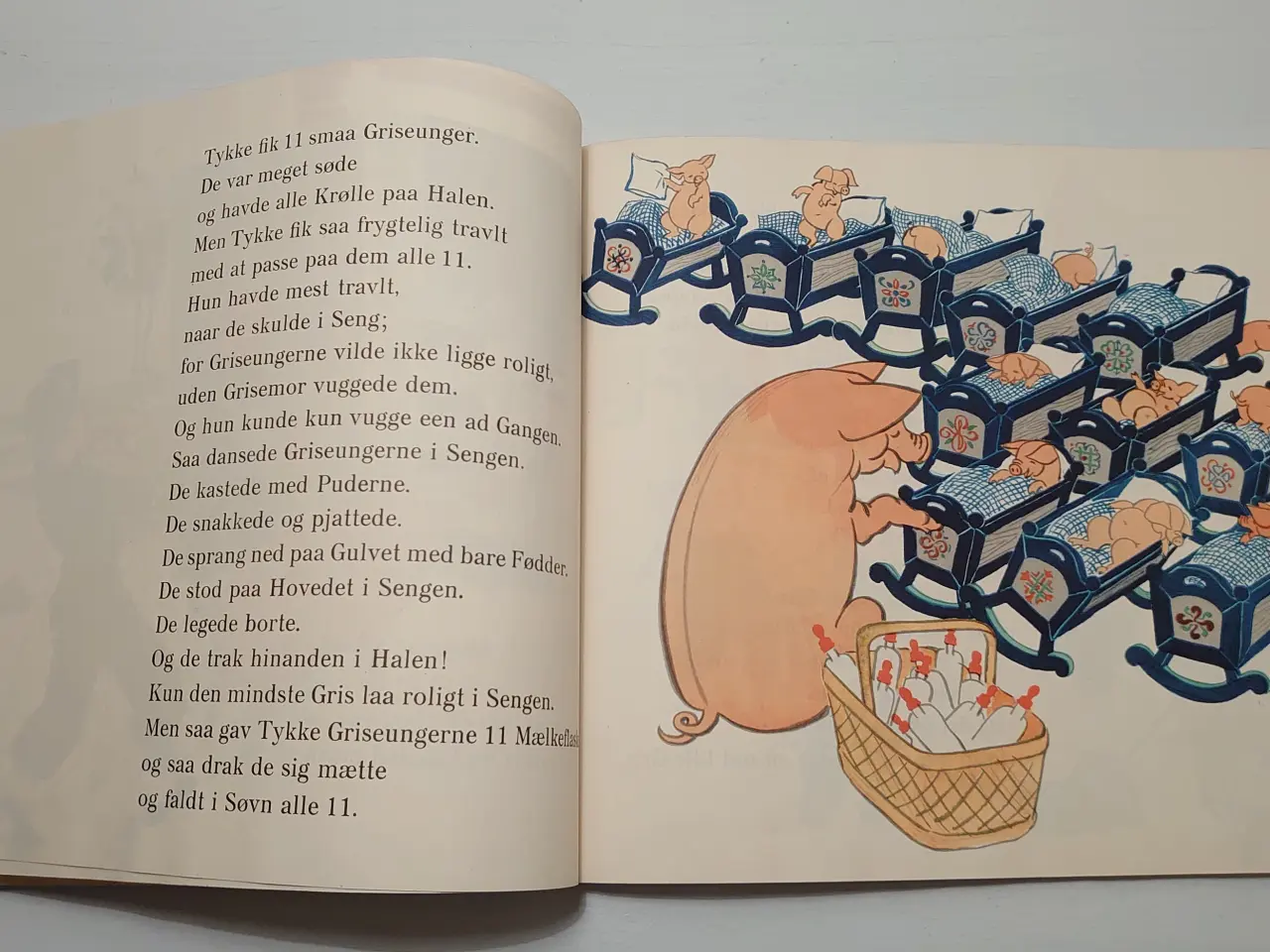 Billede 3 - J. Bitsch: De 11 smaa Grise. ill. Wangensten.1946