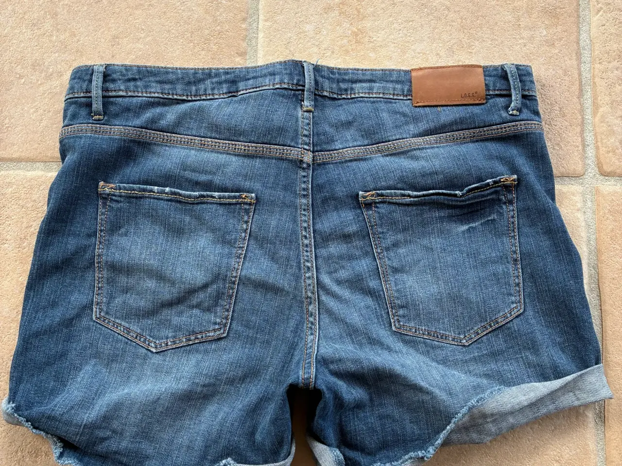Billede 2 - H&M L.O.G.G. Denim shorts str. 33