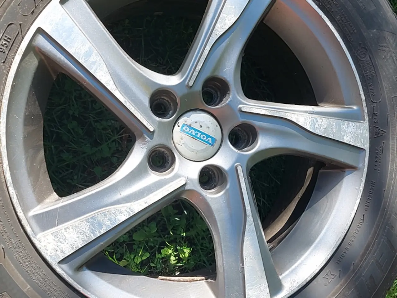 Billede 1 - Volvo v50 alufælge/vinterdæk