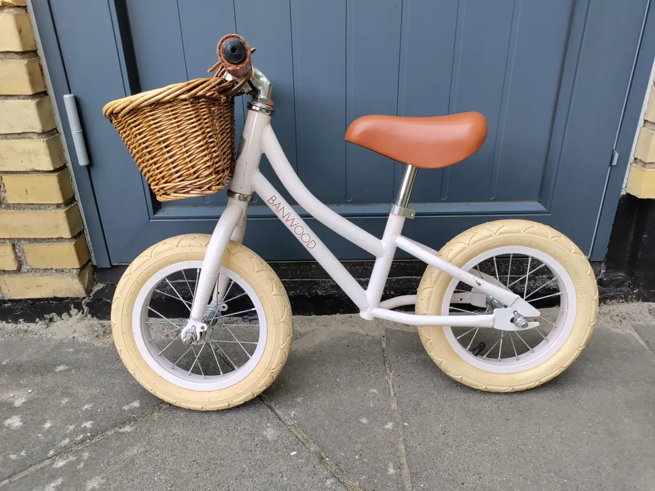 Billede 2 - Banwood løbecykel
