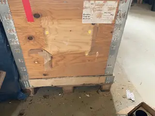 Pallekasse med låg