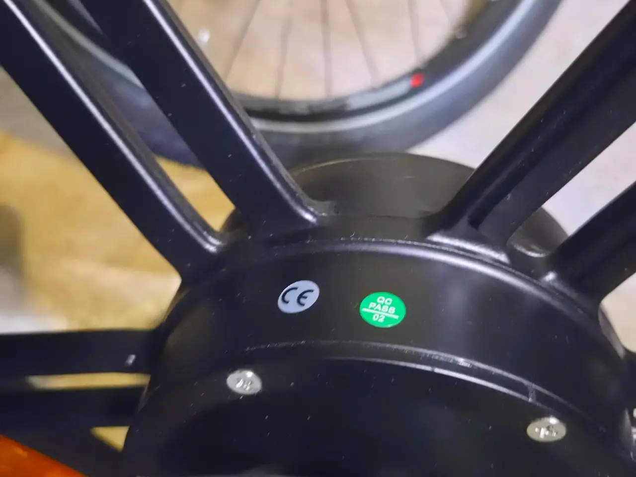 Billede 3 - Fælg med./250W motor & dæk.