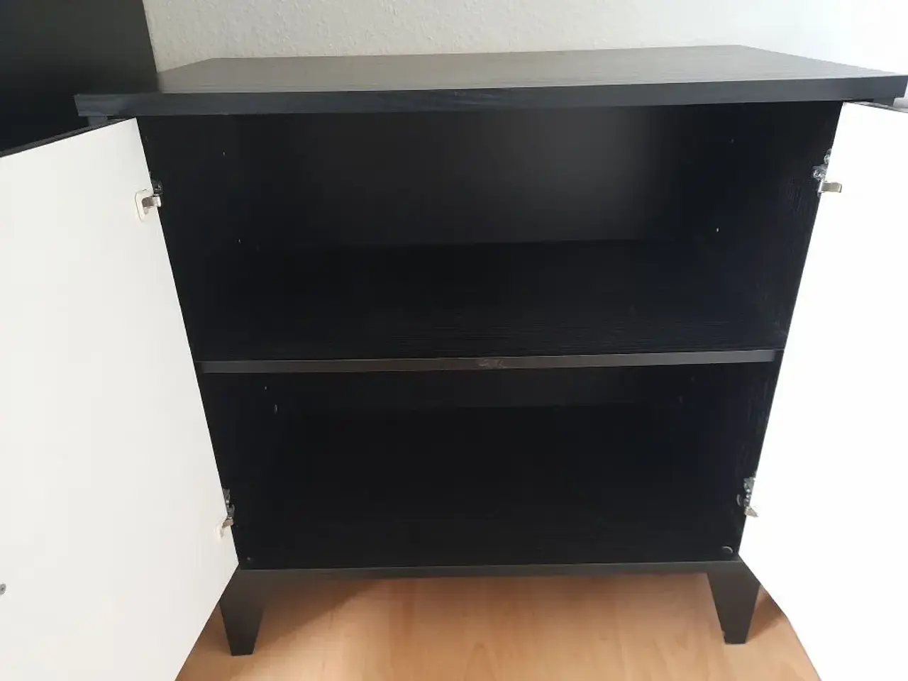 Billede 6 - Kommode med flote sort metal ben