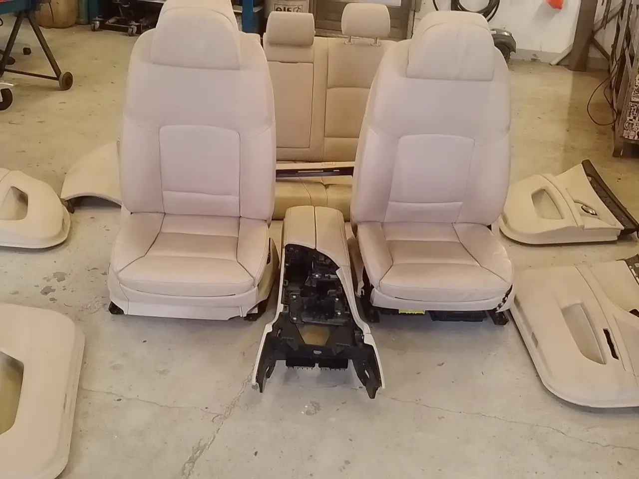 Billede 2 - Komplet beige læderkabine BMW F11