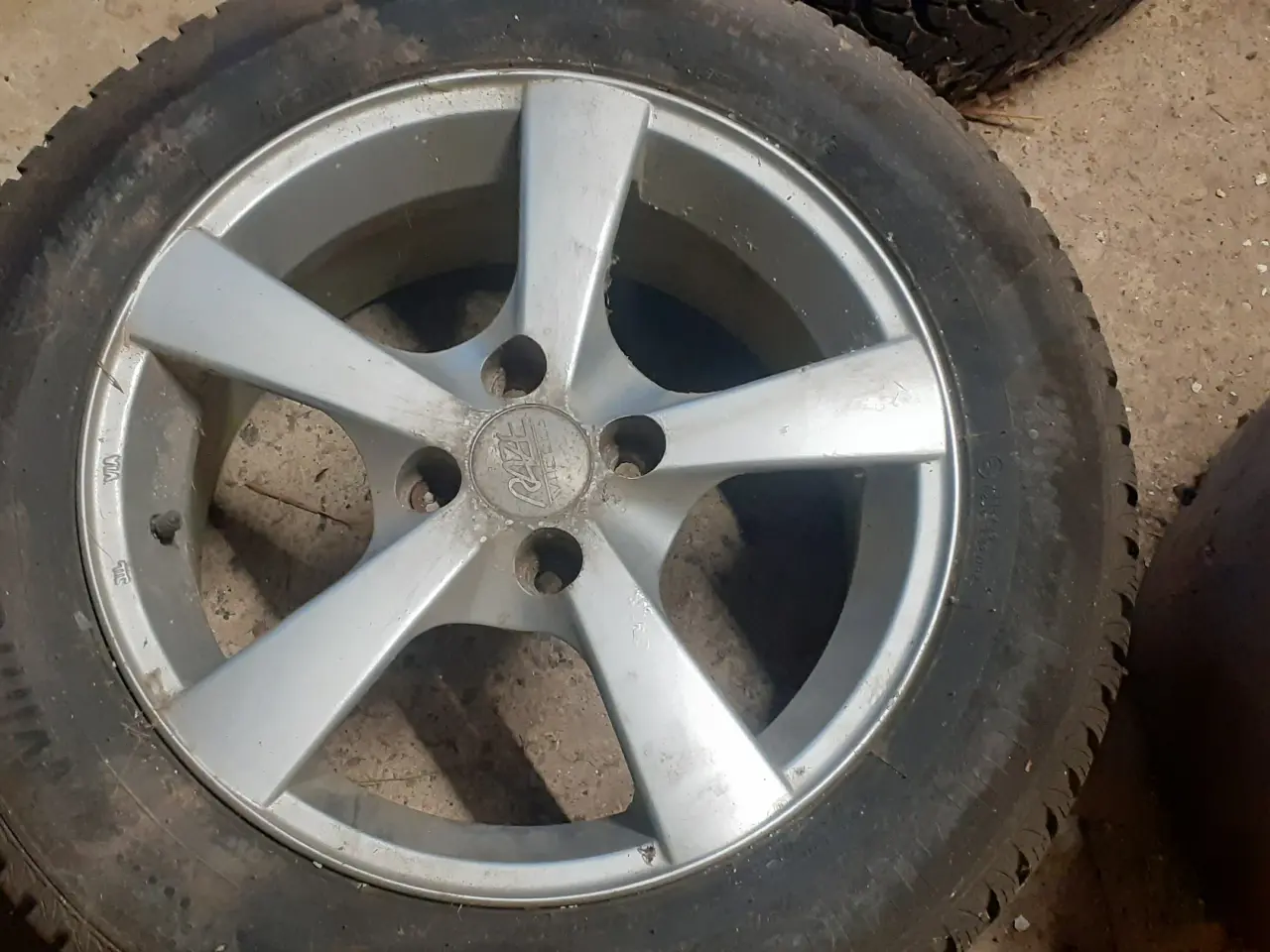Billede 3 - 15" Raze vinterhjul 4x100
