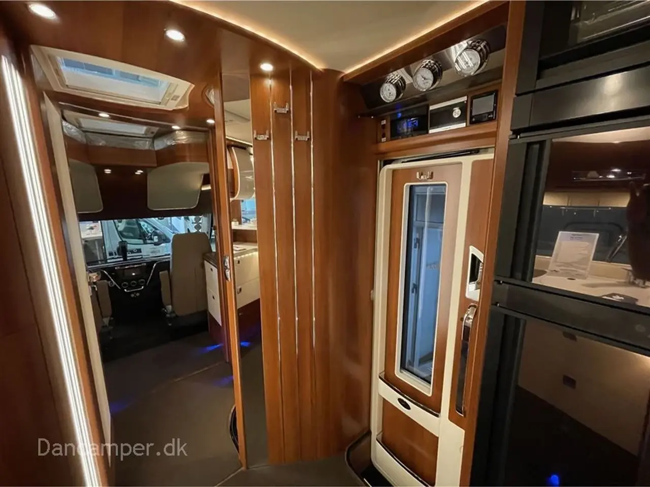 Billede 21 - 2025 - Carthago liner-for-two 53 L   Fabriksny luxuscamper