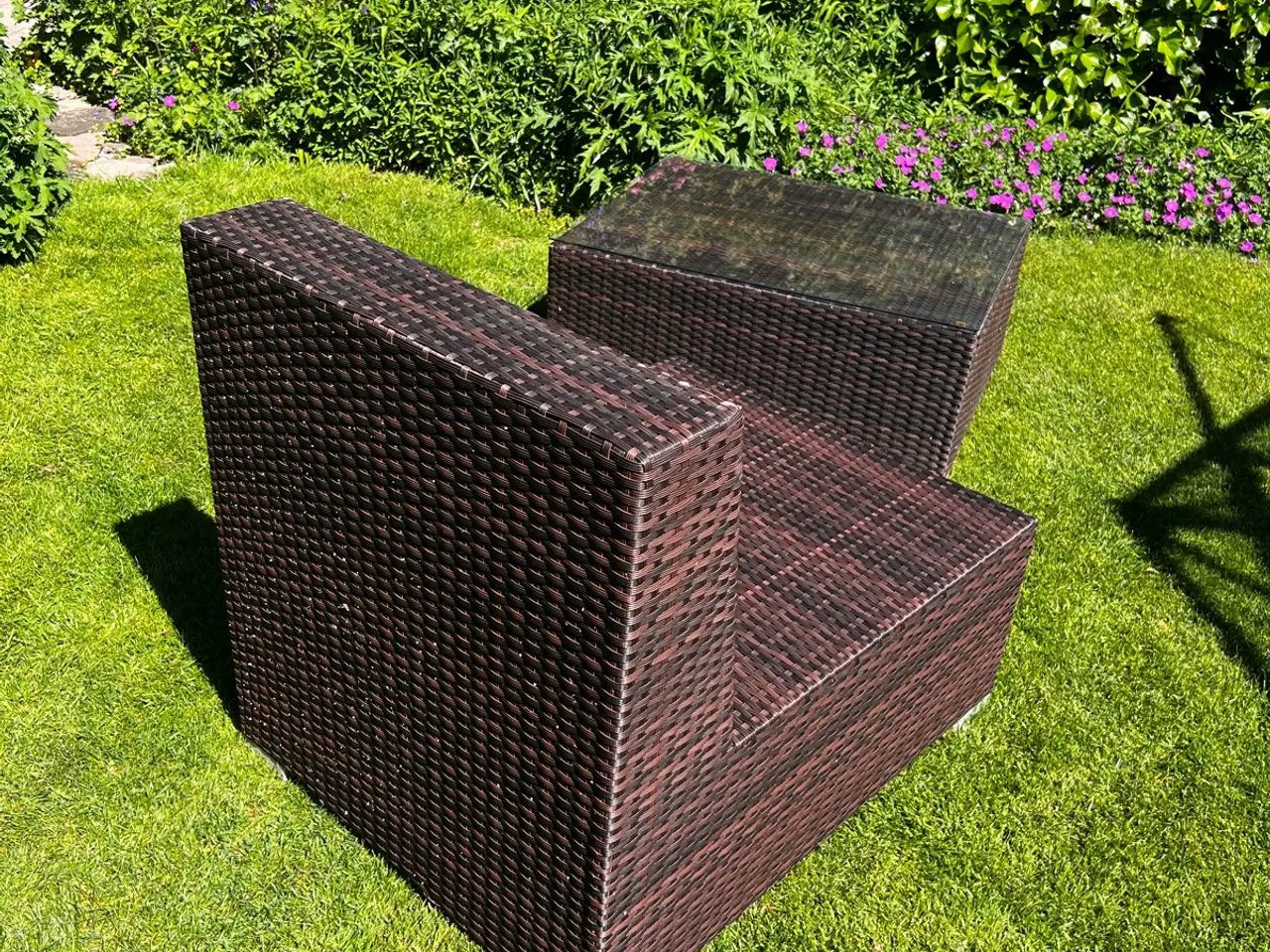 Billede 3 - Lav stol og bord