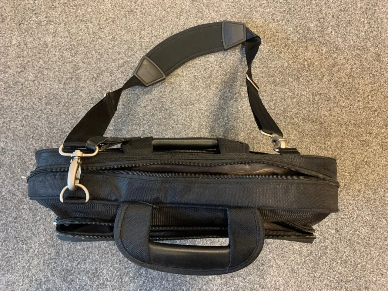 Billede 4 - Targus computertaske